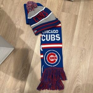 Chicago Cubs beanie and scarf set